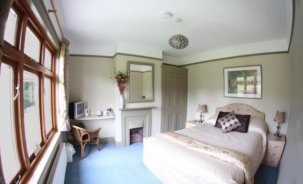 Homelea Bed And Breakfast Canterbury Exterior photo